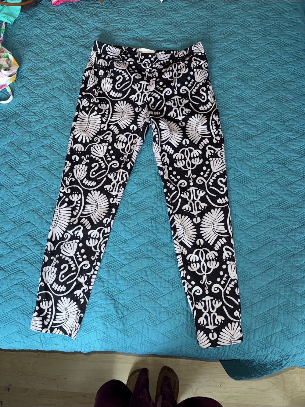 Black and White Patterned Leggings